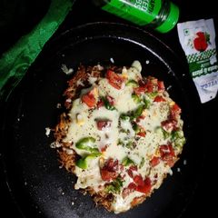 A picture of Noodles pizza.