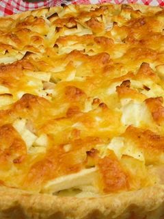 Фото Закусочный пирог с индейкой и яблоками | Snack рie with turkey and apples.