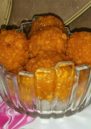 बूंदी के लडडू (boondi ke ladoo recipe in Hindi) रेसिपी मुख्य फोटो