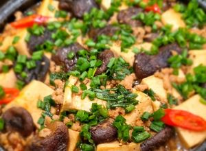 Hình của món Đậu Hủ Kho Thịt Băm, Nấm Hương Sốt Nước Tương.