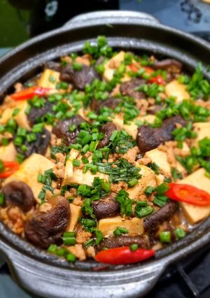 Hình của món Đậu Hủ Kho Thịt Băm, Nấm Hương Sốt Nước Tương.