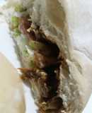 Sándwich de cerdo en salsa teriyaki