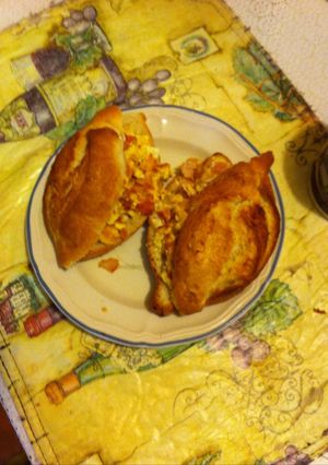 Una foto de Tortitas de huevo con jamón