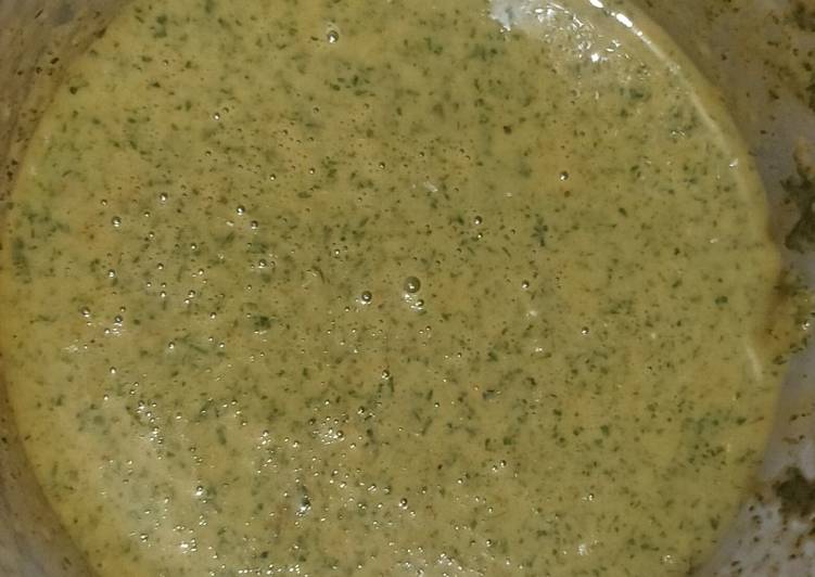 Recipe of Quick Hari chutney (Green Chutney)