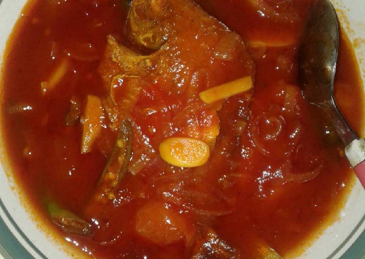 Pomfret fish cook sauce