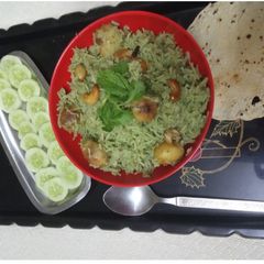 A picture of Aloo chutney pulav.