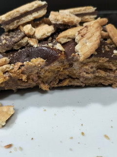 Una foto de Tarta fría de galletas con chocolate 🍫 y manzana 🍎