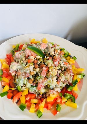 A picture of Sprouts mix vegetables salad.