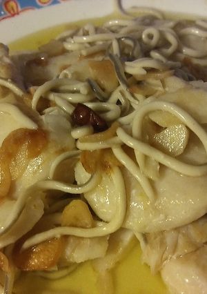 Una foto de Merluza con gulas