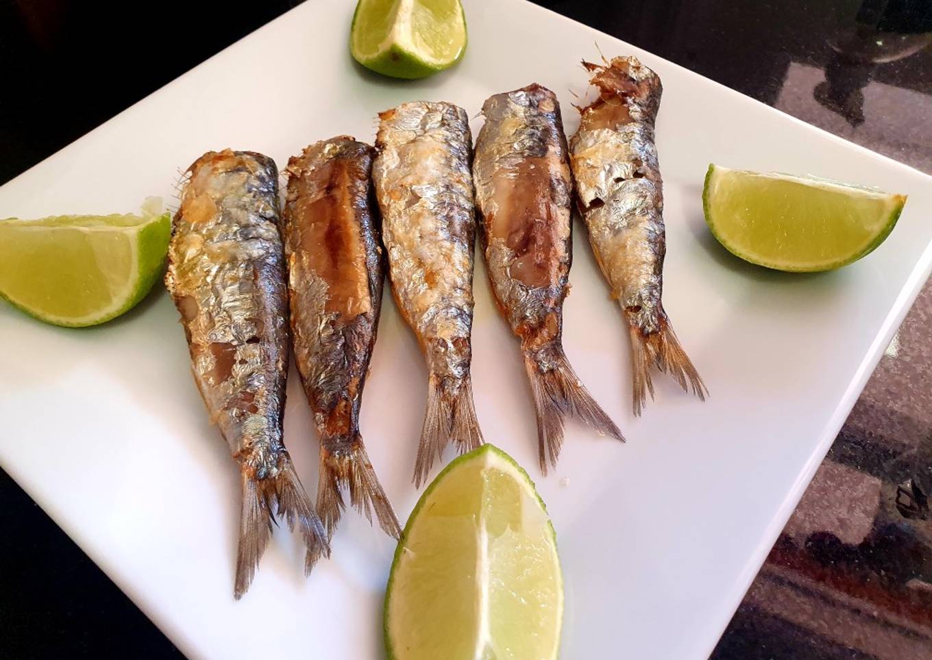 Sardinas en freidora de aire Cosori