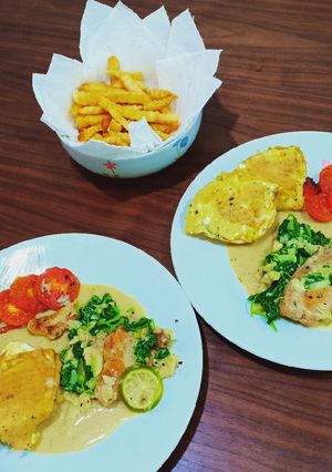 Foto resep Creamy chicken with spinach ala momo's cafe😍
