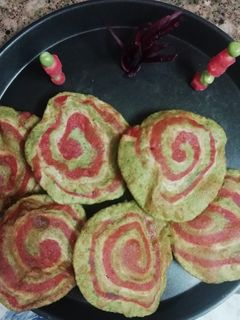 डिजाइनर पूरी (Designer puri recipe in hindi) रेसिपी मुख्य फोटो