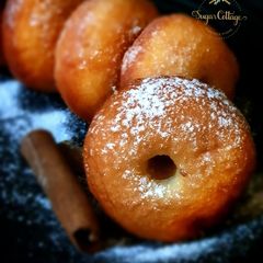 A picture of Eggless donuts.