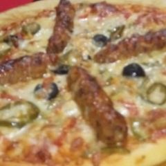 Chatpata beef seekh kabab Pizza A picture of Chatpata beef seekh kabab Pizza.