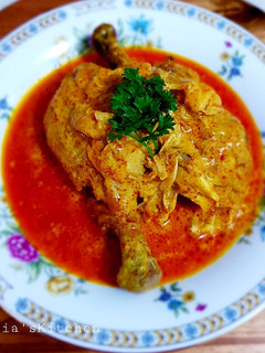 A picture of Chicken Curry (Kari Ayam).