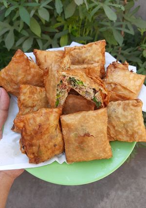 Foto resep Martabak Telur Kulit Pangsit isi Kornet & Beef