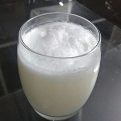 A picture of Mitthi lassi.