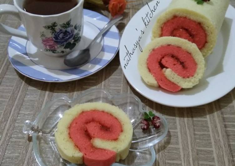 Bolu Gulung Lapis Merah Putih