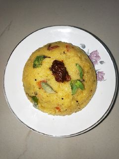 ரவா உப்படா (Ravai uppada recipe in tamil) செய்முறை முக்கிய புகைப்படம்