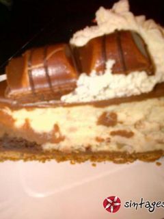 Φωτογραφία της συνταγής Cheesecake kinder bueno με γλασο σοκολάτας