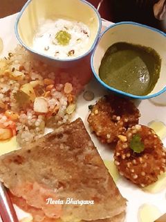फलाहारी कोमबो (Falahari combo recipe in Hindi) रेसिपी मुख्य फोटो