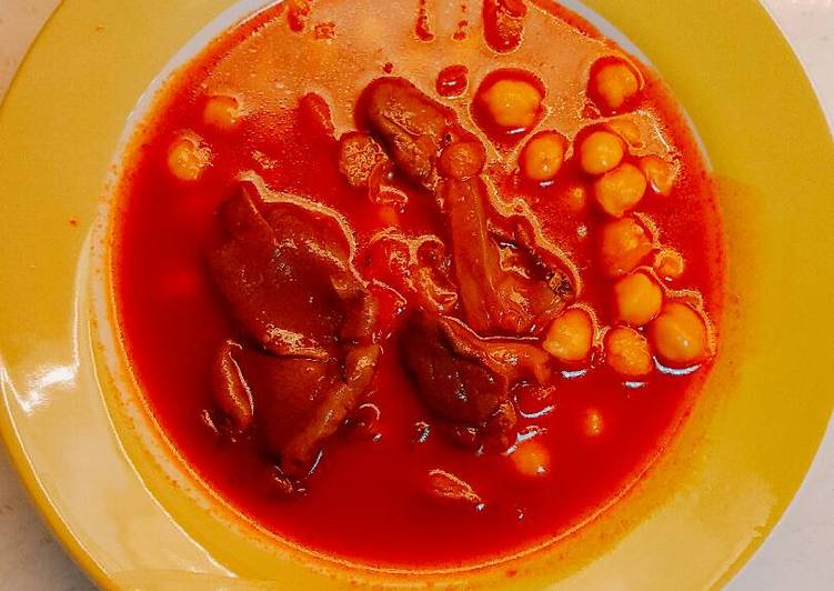 Callos de setas con garbanzos. Pancita de Setas estilo Español