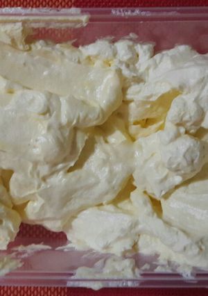 Foto resep Buttercream dengan mentega kuning