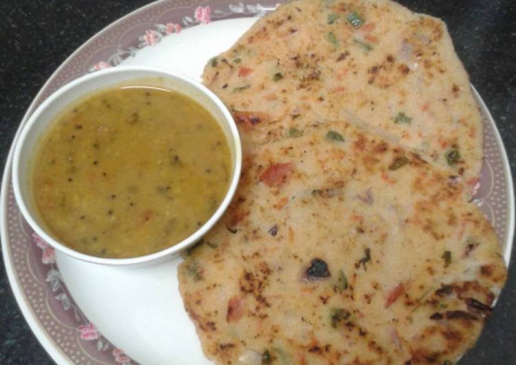 Instant bread uttapam with sambhar