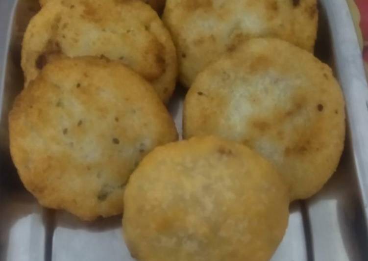 Rava Kachori stuffed with aloo and matar