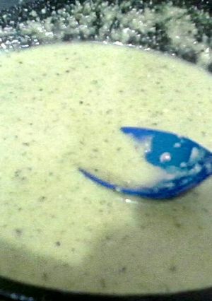 Una foto de Salsa verde de diciembre