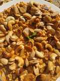 سمك أجاج مع صوص الطحينة والمكسرات
