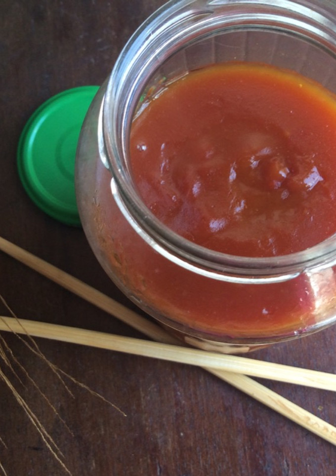 Una foto de Salsa agridulce china casera 🥢🥡