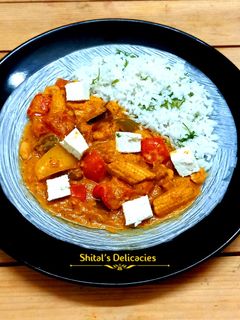 व्हेज पनीर चिलीमिली (veg paneer chilli mili recipe in marathi) रेसिपी चे मुख्य फोटो
