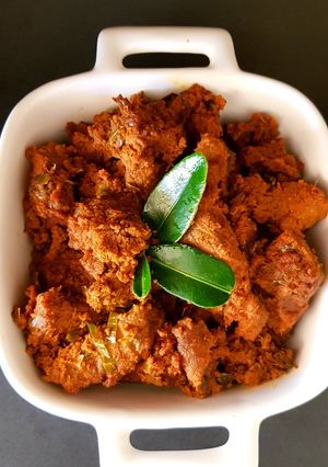 A picture of Meat Rendang.