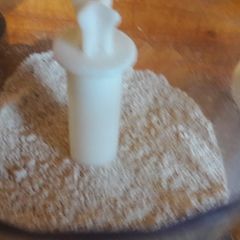A picture of My homemade oat flour.