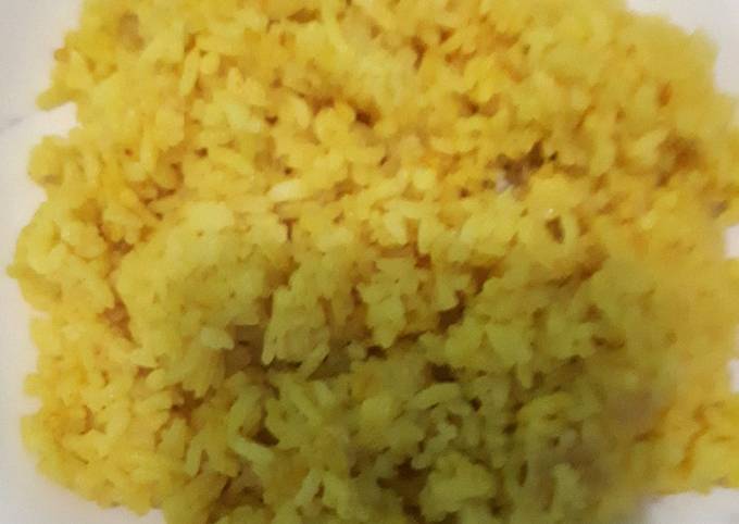 47. Nasi kuning rice cooker