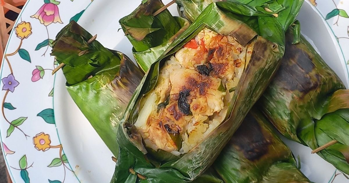 Nasi Bakar Pedas Ayam Kemangi