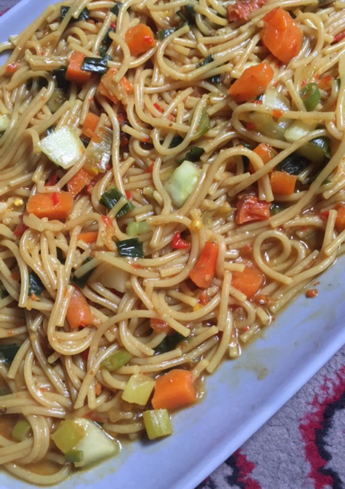 A picture of Sautéed spaghetti.