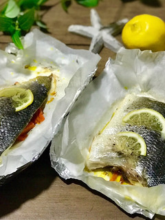 Una foto de Lubina en papillote