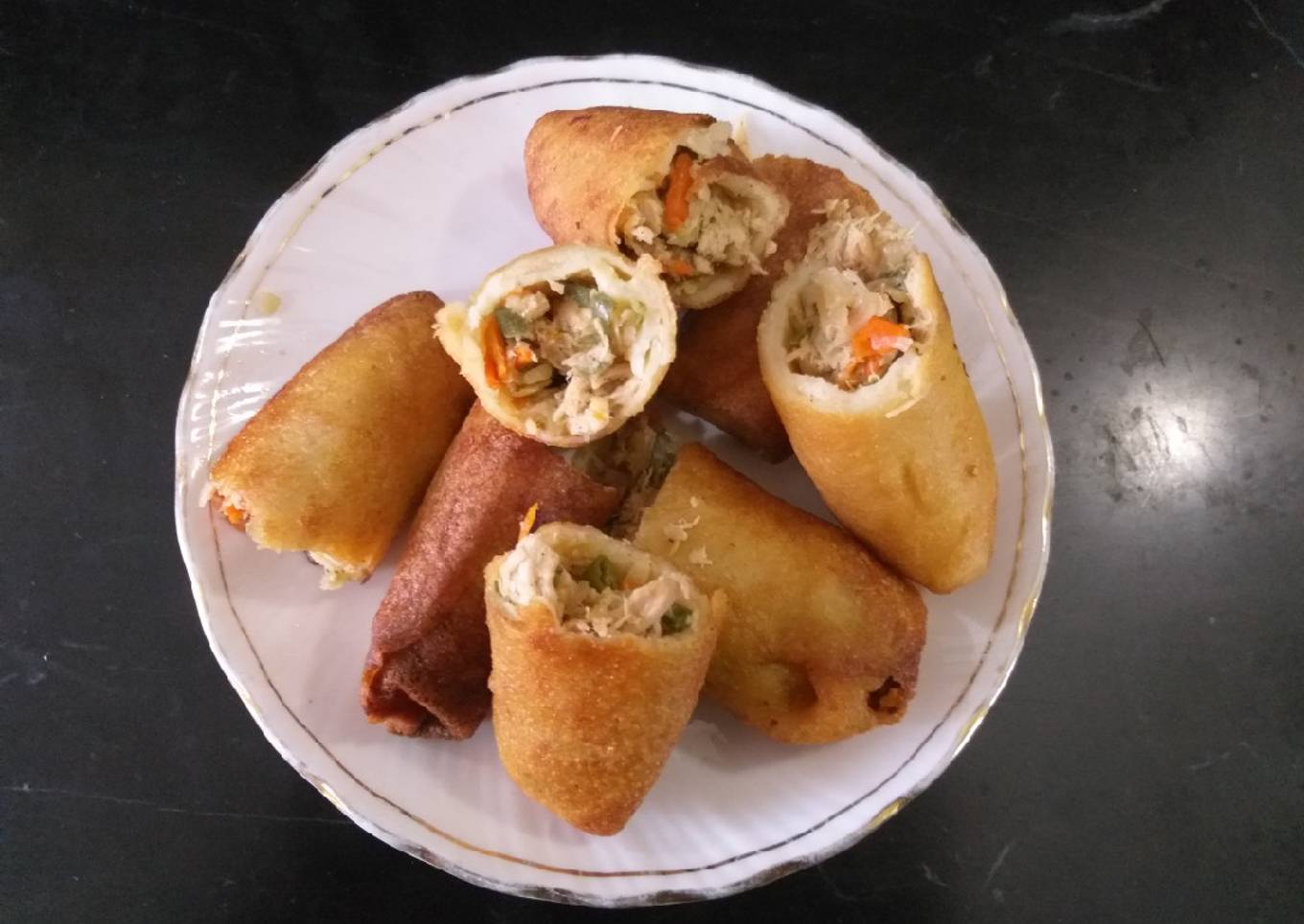 Chicken spring rolls