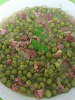 Una foto de Guisantes con jamón