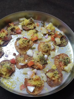 પાપડી ચાટ (Papdi Chaat Recipe In Gujarati) રેસીપી મુખ્ય ફોટો