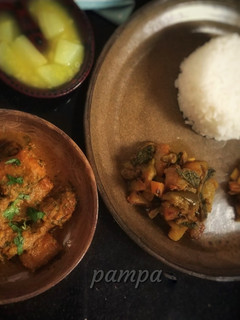 পাঁকাল মাছের ঝাল, উচ্ছে চচ্চড়ি থালি(paakal maacher jhaal,ucche chocchori thali recipe in Bengali) রেসিপির প্রধান ছবি
