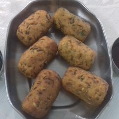 A picture of Sprouted moong cutlets.