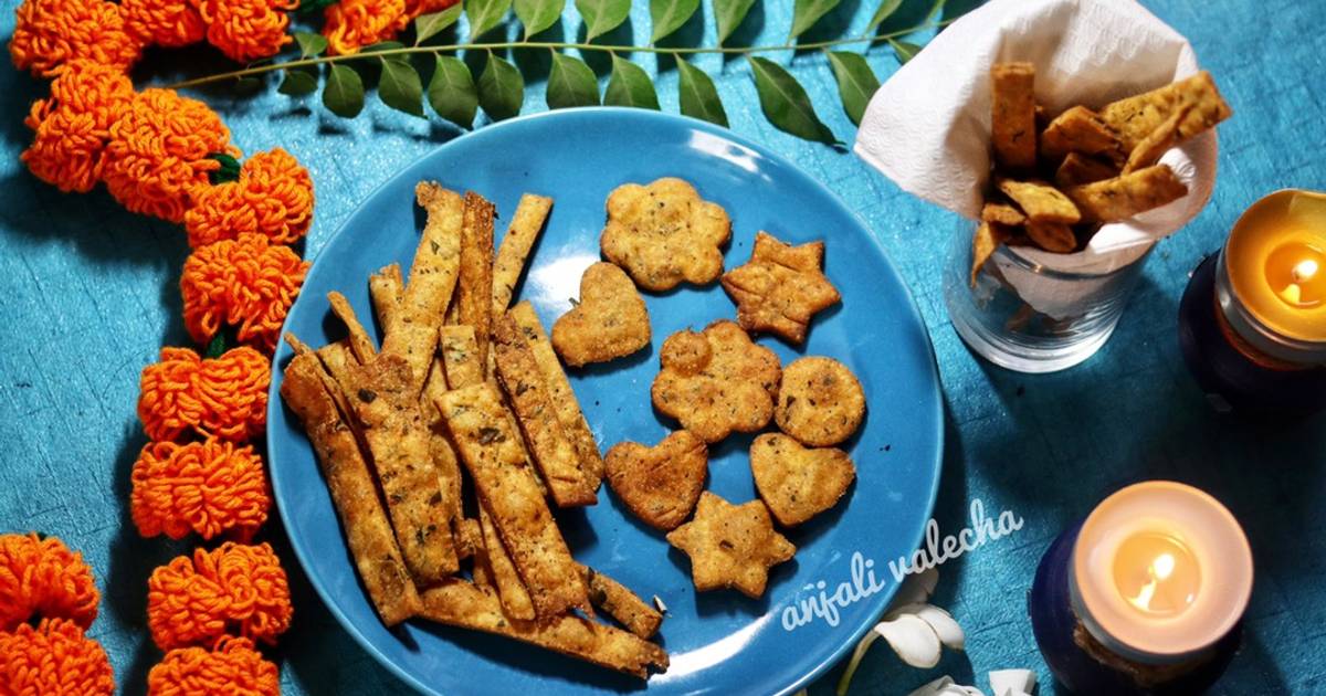 Methi and Curry leaves mathri Recipe by Anjali Valecha Cookpad