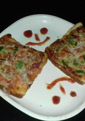 A picture of Bread pizza.