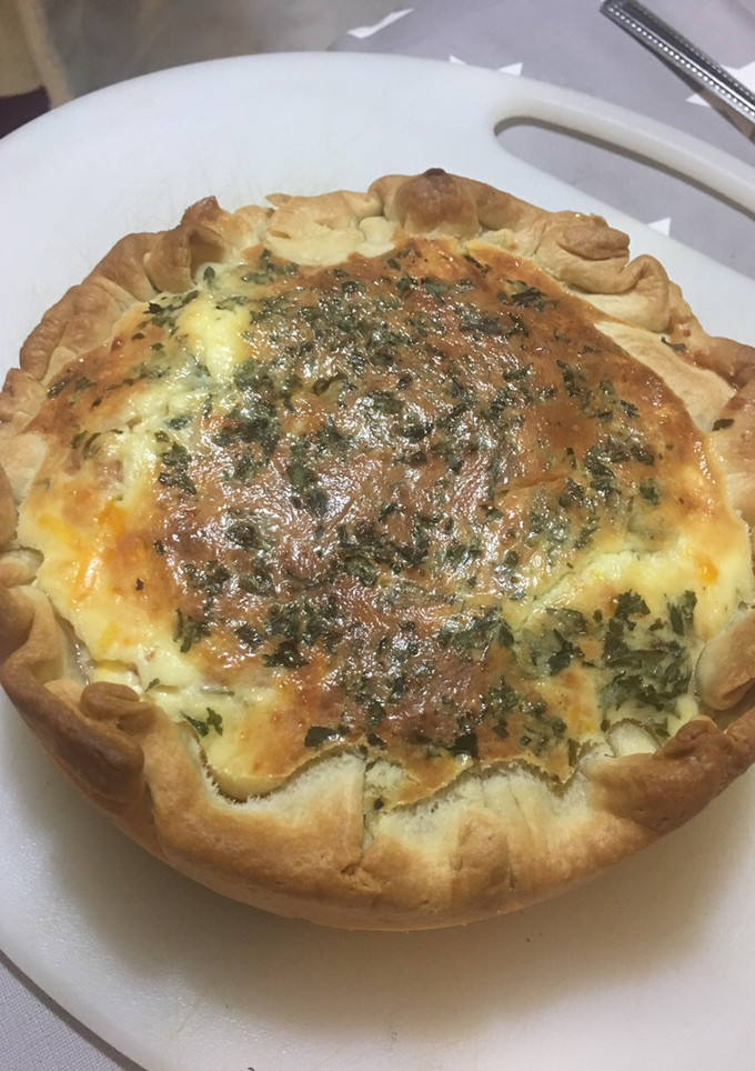Una foto de Quiche de queso y bacon