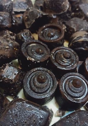 ચોકલેટ(chocolate recipe in Gujarati) રેસીપી મુખ્ય ફોટો