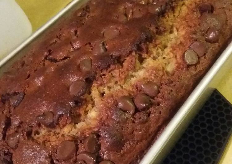 Recipe of Super Quick Homemade Dark Chocolate Chip Banana Bread