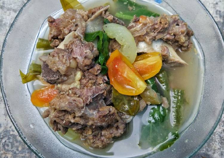 Bagaimana Menyiapkan Tulangan masak asam (sayur asam tulangan sapi) Anti Gagal